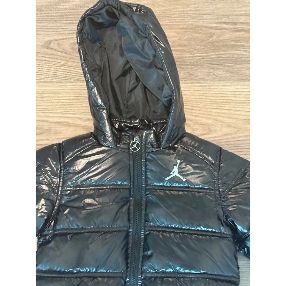 Air Jordan Kids Shiny Black Puffer Jacket Hooded Jumpman Logo Coat Youth size 4T
